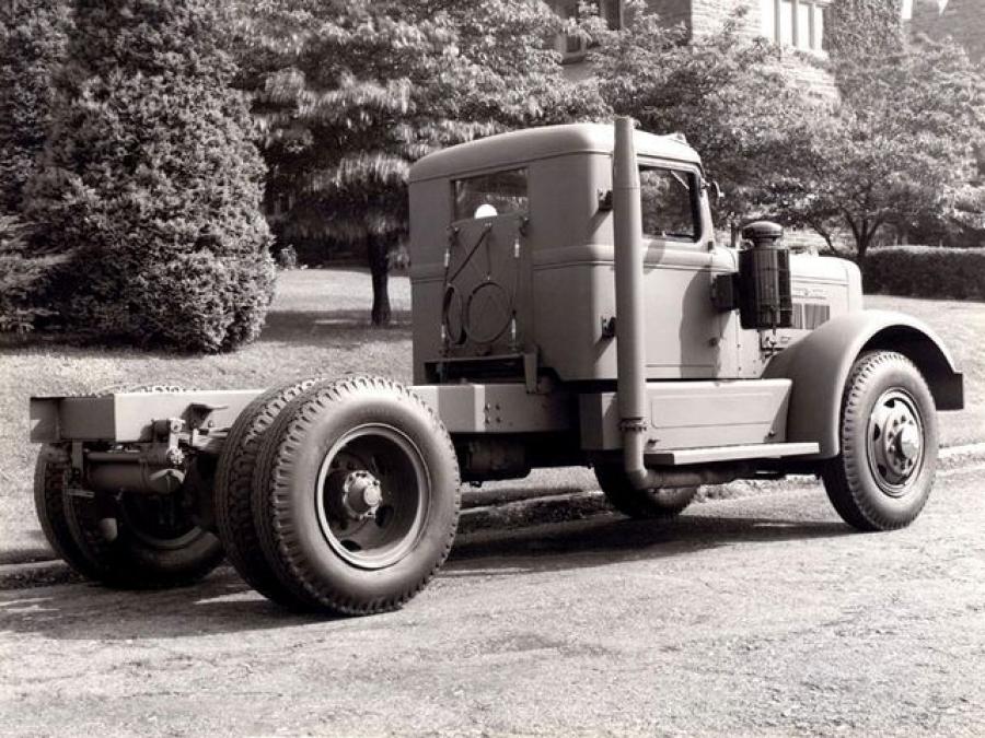  Autocar DC100T 1940 года  (фото 2 из 2)